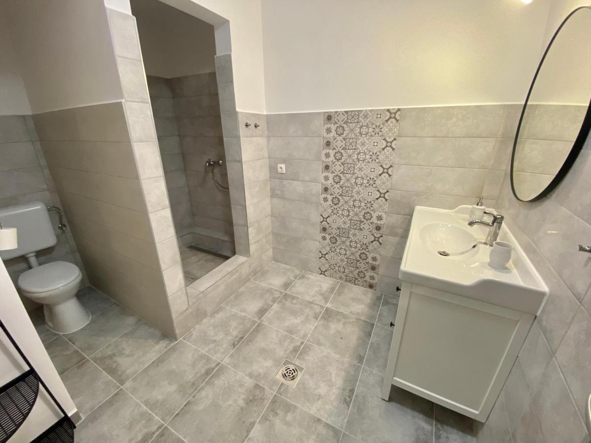 Pacsirta Apartman Grand Eger Extérieur photo