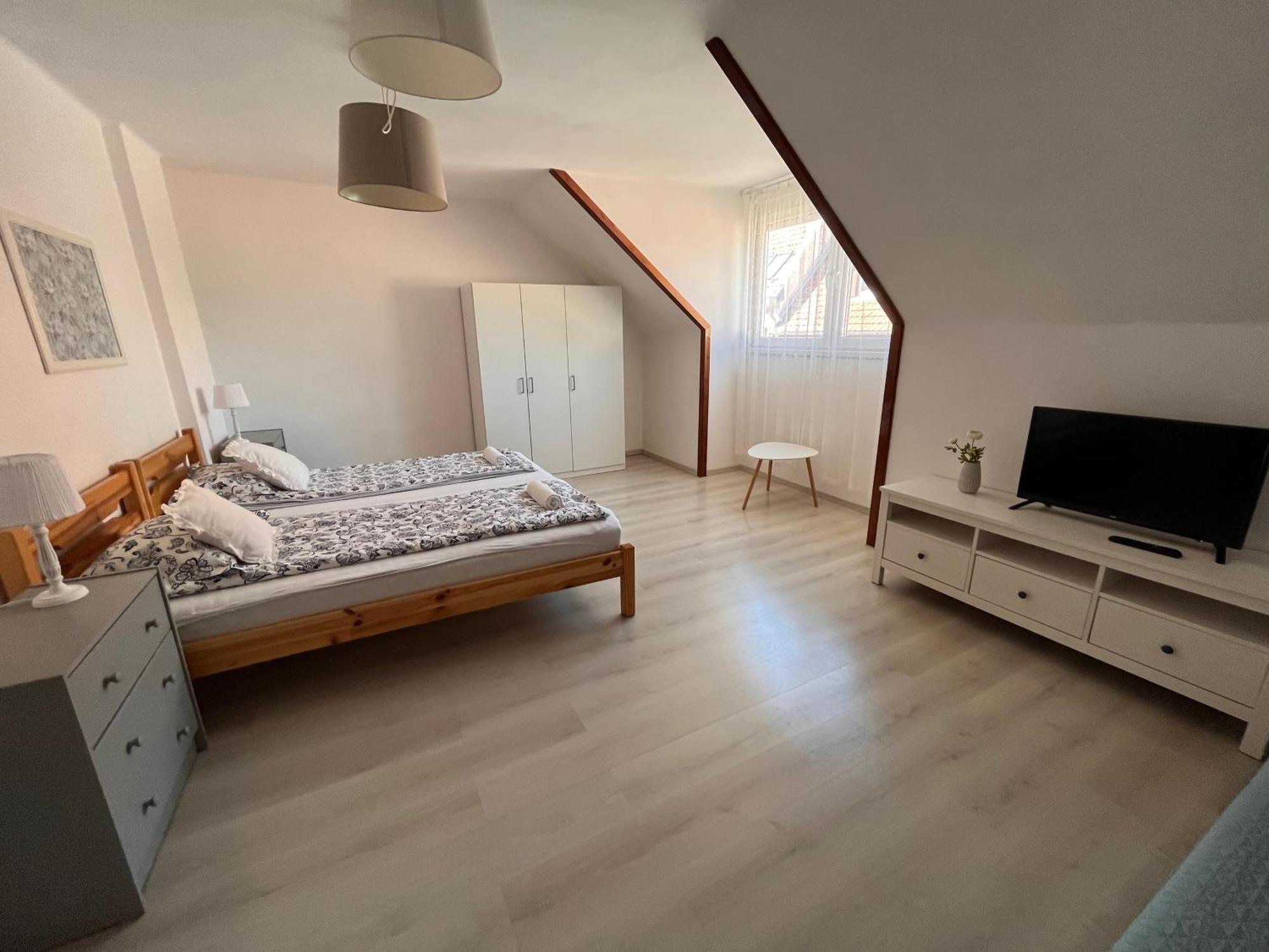 Pacsirta Apartman Grand Eger Extérieur photo